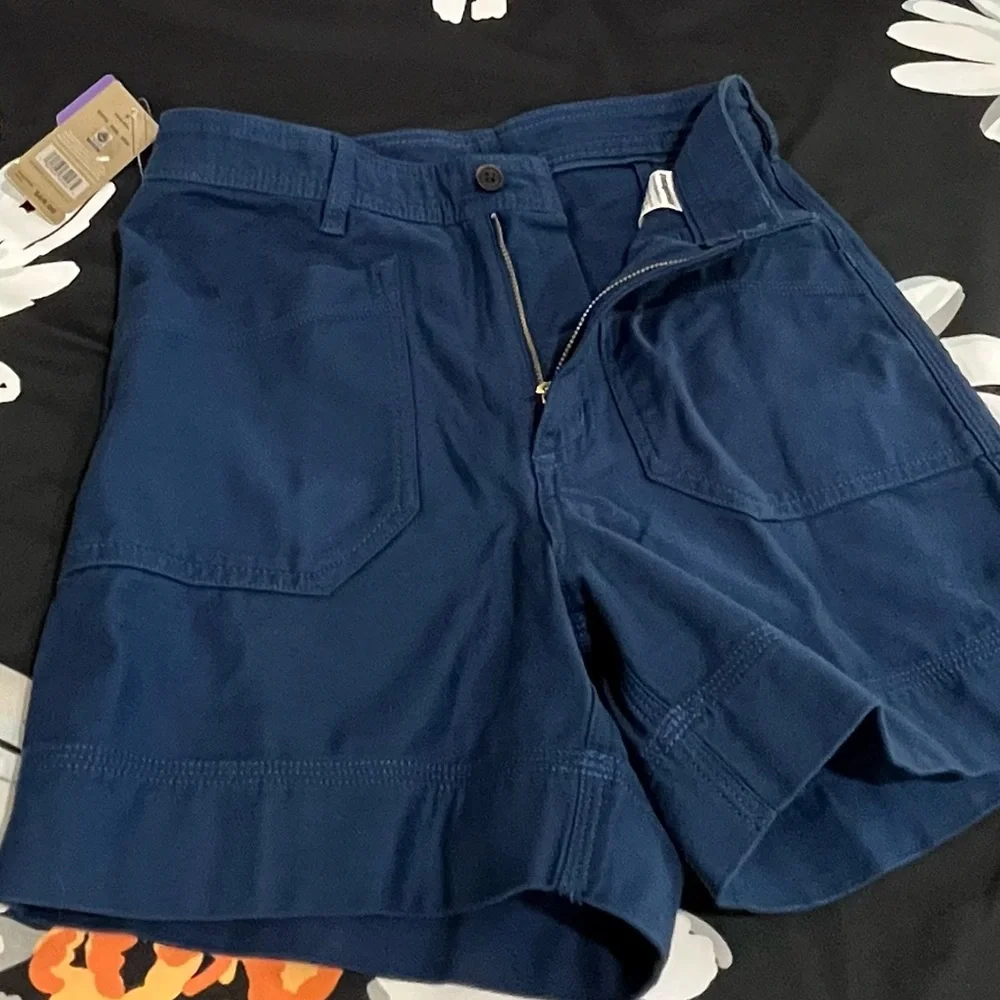 NWT Patagonia 100% Organic Cotton Slub Shorts, 5 inch in Stone Blue, Size 6 - Picture 4 of 13